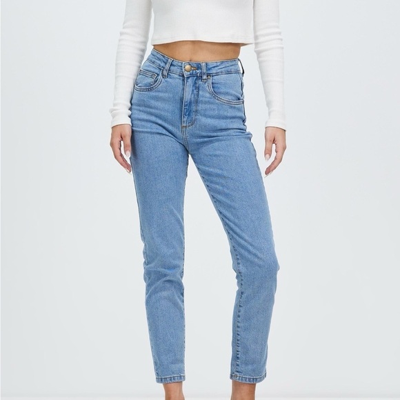 Cotton On Denim Jeans | Mom Jeans | High Rise | Straight Leg | Size 4 Womens - Picture 1 of 4